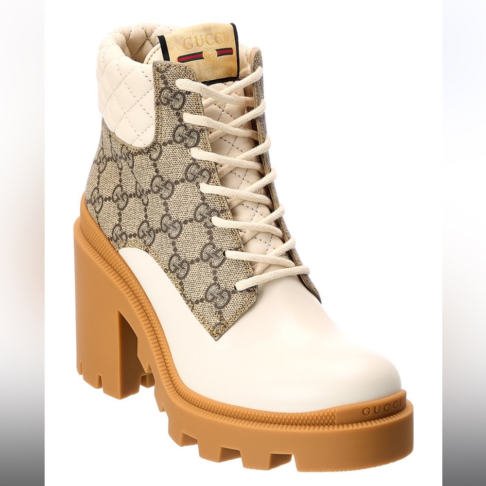 Gucci GG Supreme Canvas & Leather Boot in white leather 
Like new 39.
